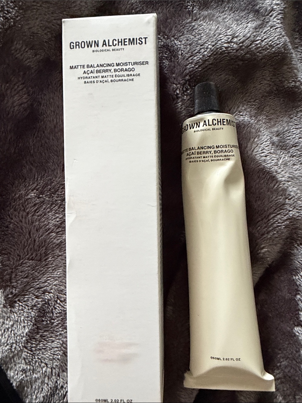 Grown Alchemist Matte Balancing Moisturiser - Cream and Black